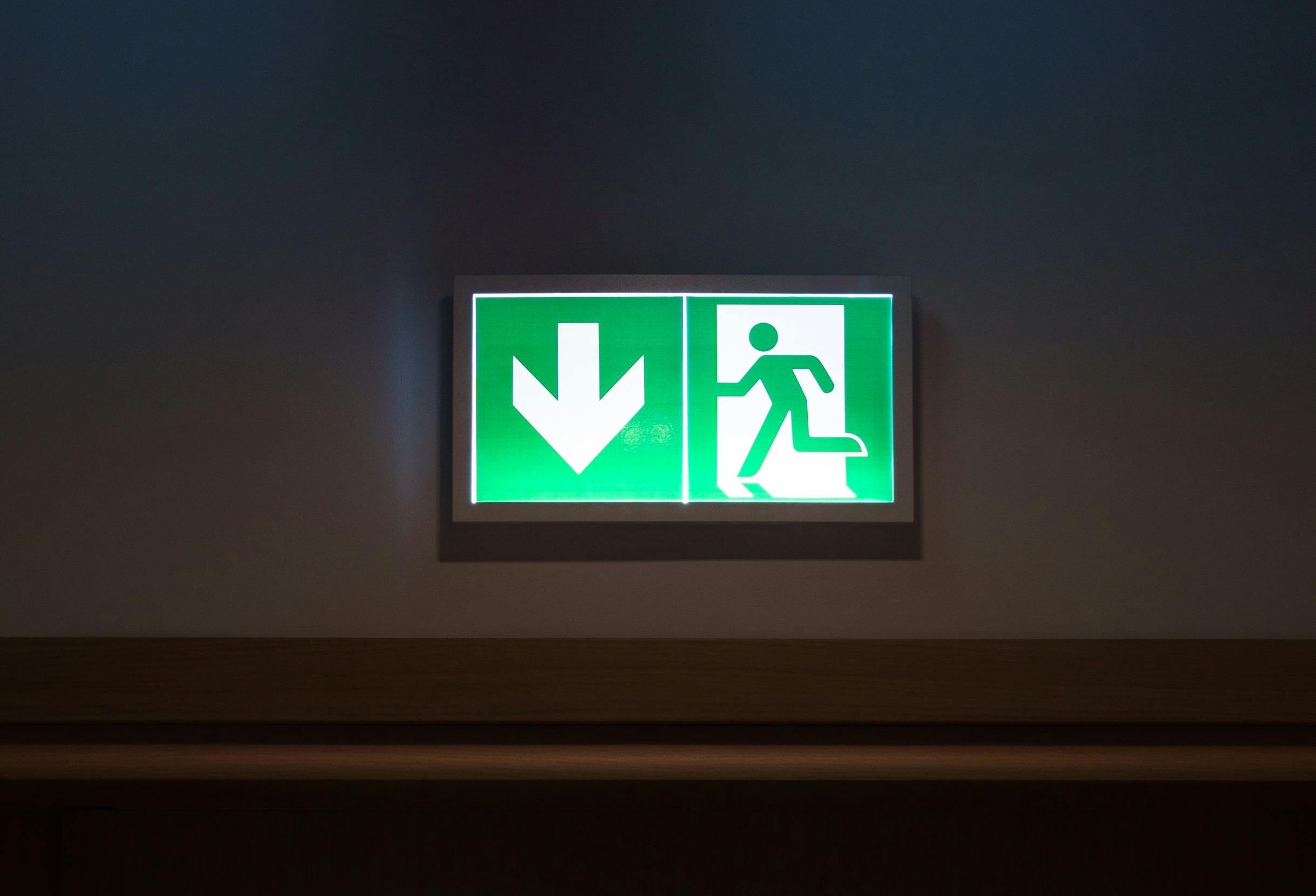 LED Noodverlichting & Vluchtwegverlichting — Inbouw & Opbouw